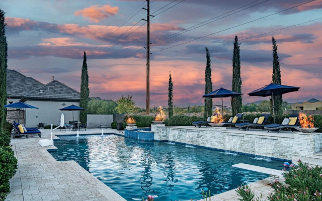 104th Mesa 5 Bedroom Home by RedAwning
