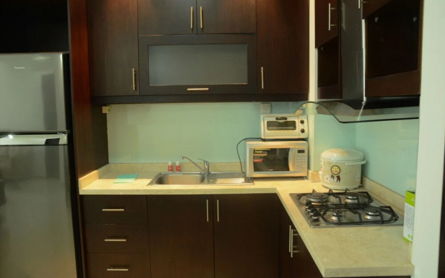 Gandaria Heights Apartment with Mall Access