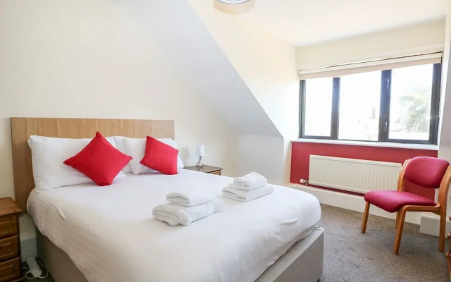 Marine Court Three Bedroom Second-floor Apartment 34