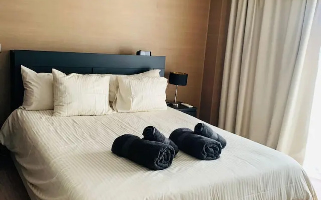 Modern Flat Near Lisbon