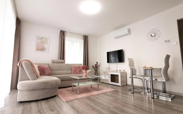 SunSuite Szeged