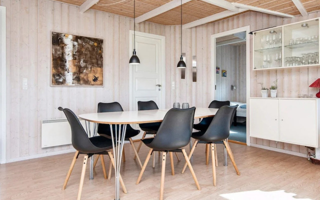 6 Person Holiday Home in Borkop