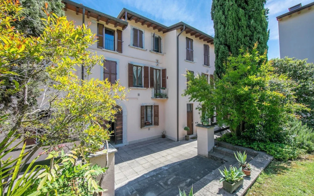 Berny 150m From Lake