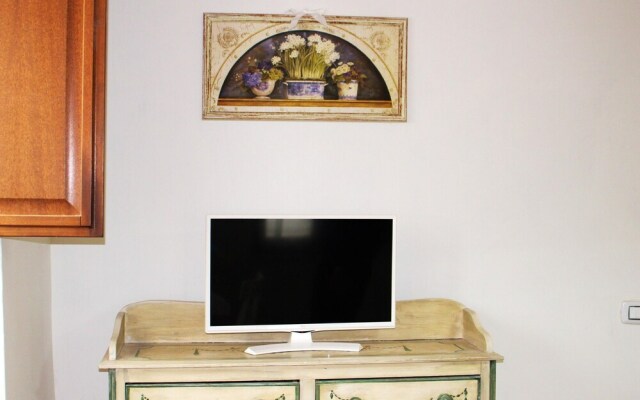 Studio in Gubbio, With Wonderful City View and Wifi