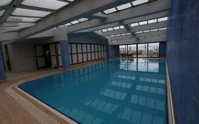 Hotel Eken Prestige