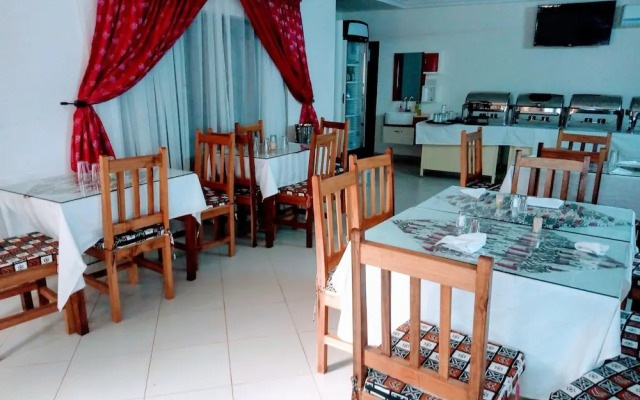 Sarada Lodge Hotel