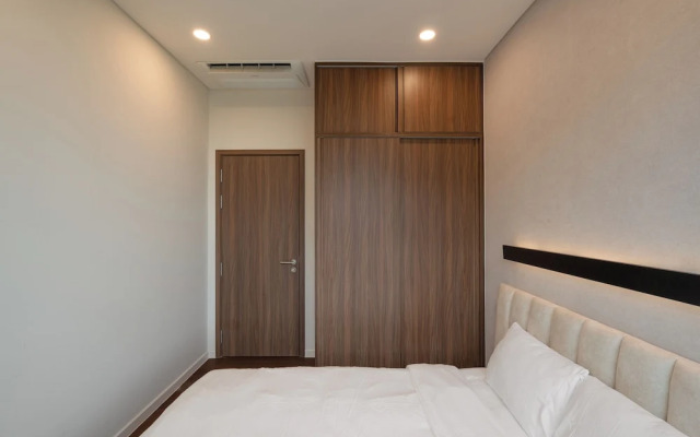 CR Concept Metropole High-end Apartment