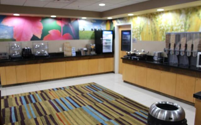 Fairfield Inn & Suites by Marriott Kansas City Liberty