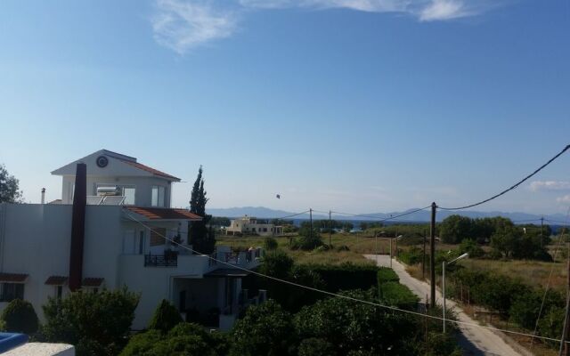 Pyrgos Hotel Apartments