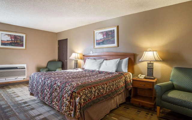 Rodeway Inn Cheyenne I-80 East