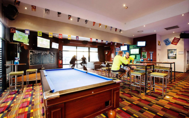 Nightcap at Kawana Waters Hotel