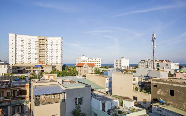 Sandy Apartment - Walk to the beach