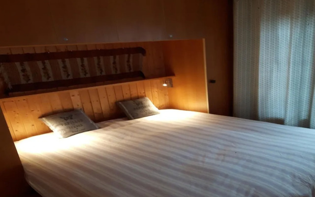 Mountain Apartment With Views