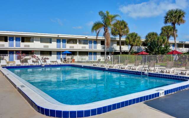 Motel 6 Cocoa Beach, FL