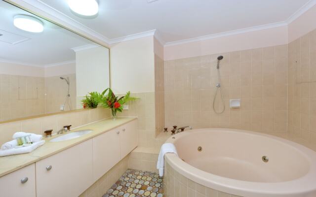 Paringa Beachfront Apartments