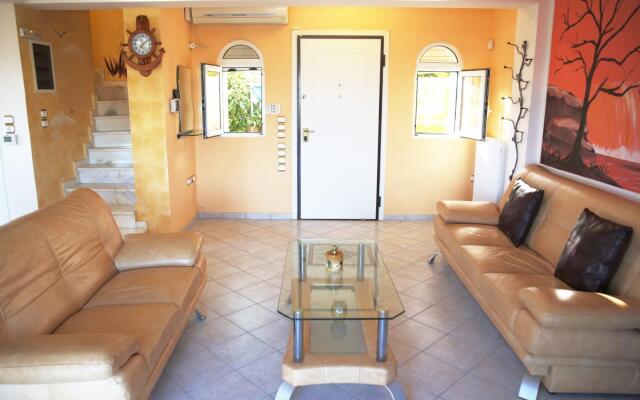 Schinias Bright Spacious Maisonette-panoramic View