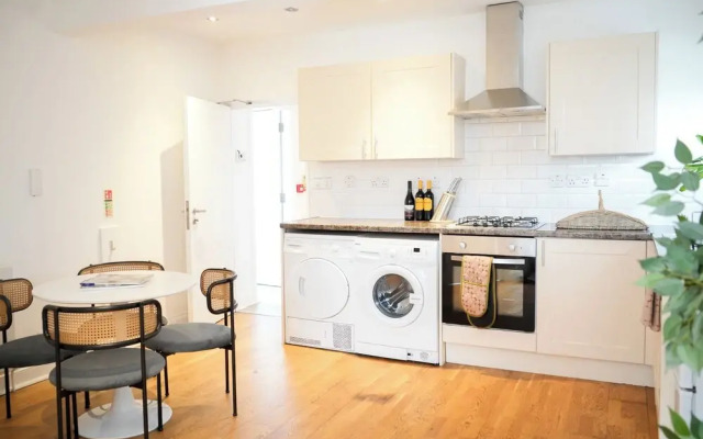 Fun Energetic Oasis in Islington - Sleeps6