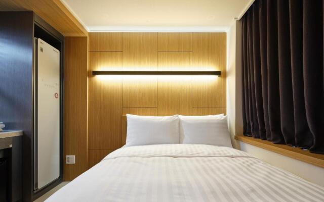 S Stay Hotel