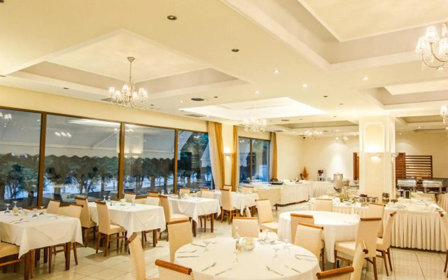 Nefeli Hotel