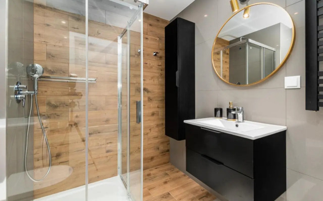 Aleja Sikorskiego 18 by Homeprime