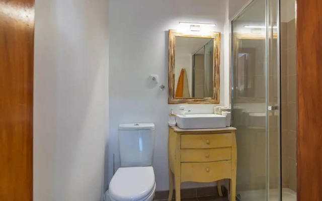 Faro Airport Flat 3 by Homing