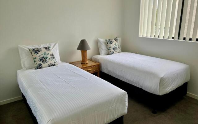 Hi Surf Unit 2, 92 Head Street, Forster