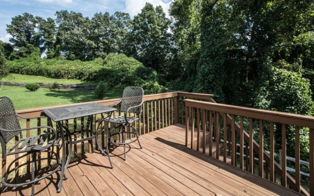 4 Bedroom, Cavonnier Lane