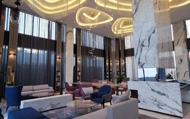 Orange Hotel  (Shanghai Hongqiao Railway Station Store)