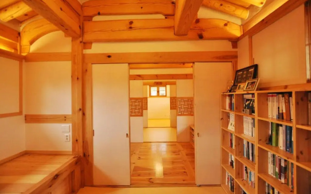 Healing Hanok Chaihyodang 1