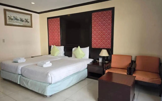 Mike Beach Resort Pattaya - SHA