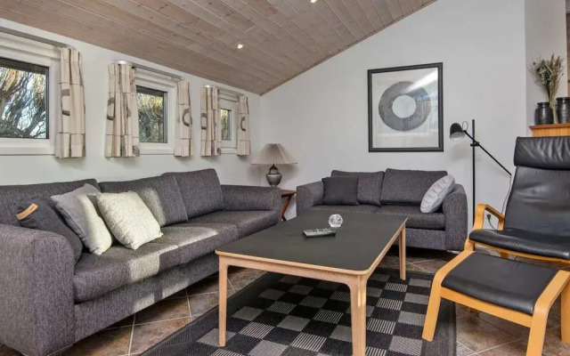 6 Person Holiday Home in Hemmet-by Traum