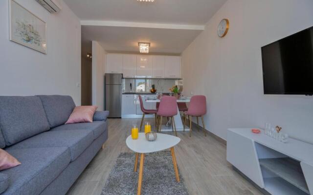 Luxury apartment Makarska 2min from beach