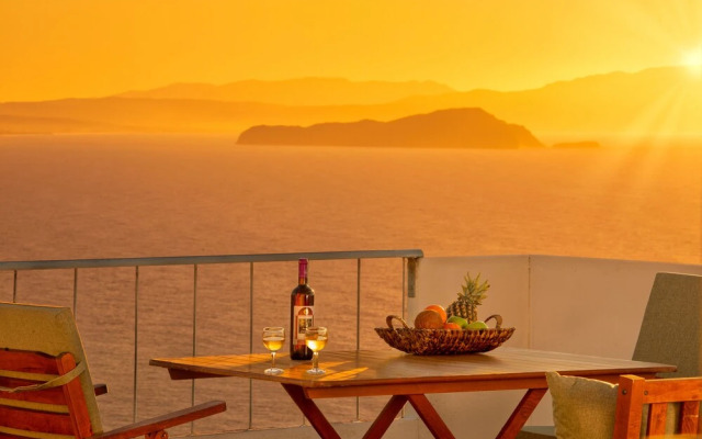 Sunset Home with sea view