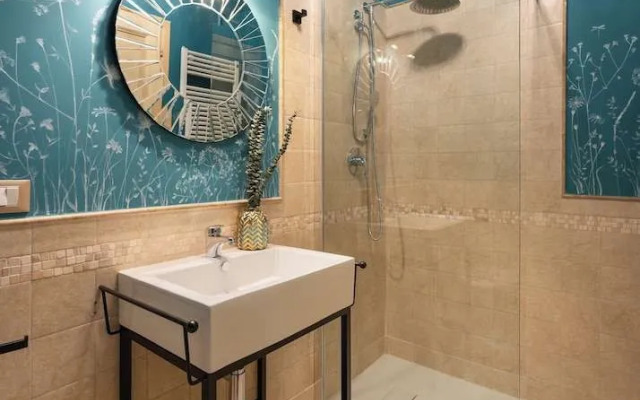 Vigna Nuova by Mmega