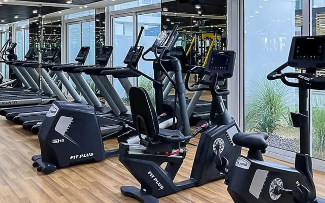 Homesgetaway -spacious 1BR Apt in Pearlz by Danube