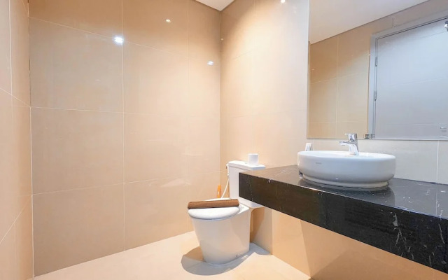 Wonderful 2BR with City View at Grand Sungkono Lagoon Apartment