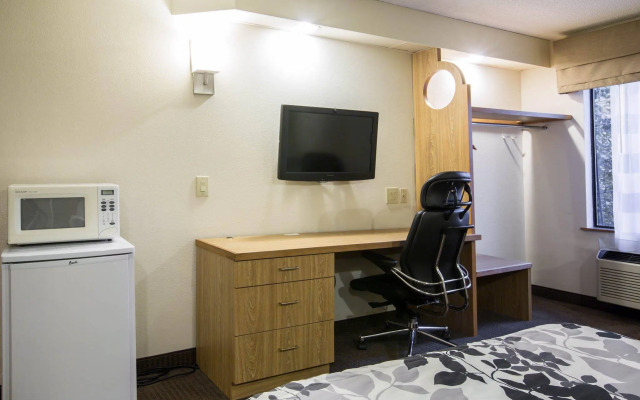 Rodeway Inn Austell Six Flags