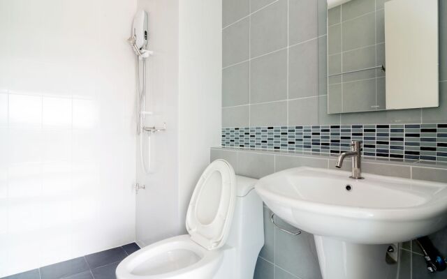 D Condo Kathu-Patong by Eye