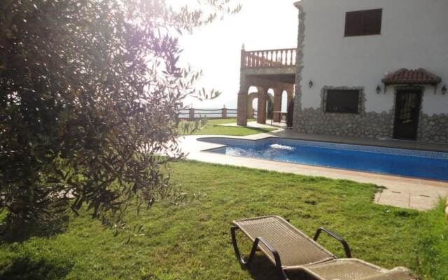 El Jaral House 102849 by MO Rentals