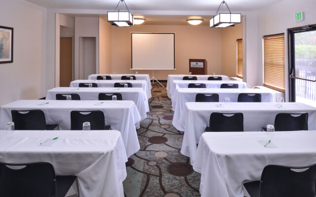 Wyndham Garden Greenville Airport