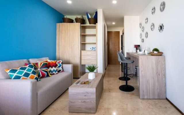 Apartments near 5th Avenue with Rooftop Ocean View