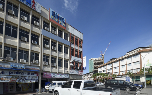 River Inn by OYO Rooms