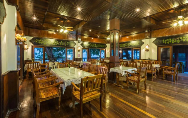 Long Beach Lodge