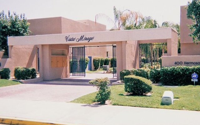 Sapphire Resorts @ Vista Mirage, Palm Springs, USA