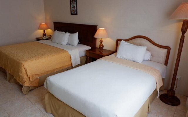 Hotel Grand Tiga Mustika