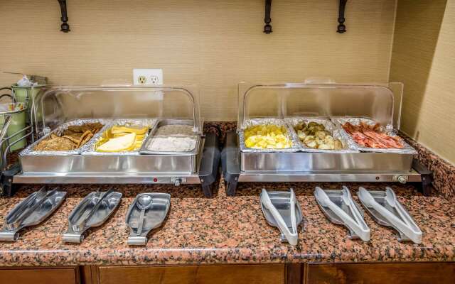 Quality Inn & Suites Seabrook - NASA - Kemah