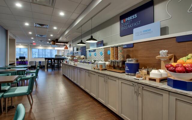 Holiday Inn Express Washington DC N-Silver Spring by IHG