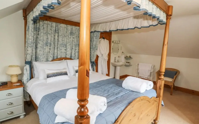 Tangaer Cottage