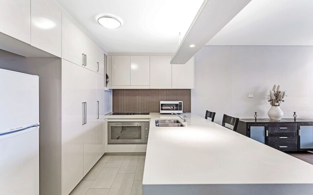 Cote D'Azur, Unit 40/61 Donald Street