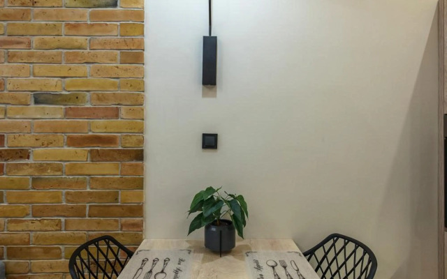 E13 Exclusive Studio